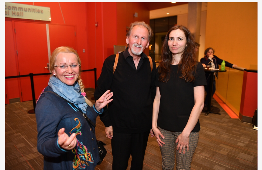 Gerhard Gruber mit Julia und Eva nach der Aufführung, York Univerity Toronto