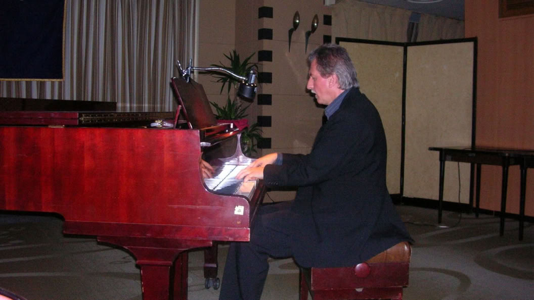 Gerhard Gruber im FCCJ Tokyo